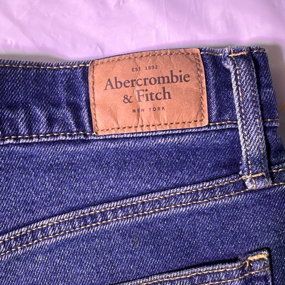 Abercrombie & Fitch Indigo High Rise Shorts - Picture 4 of 5